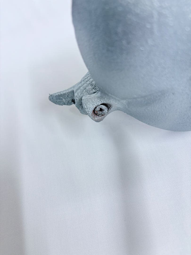 バードバス　金属製 葉と小鳥　ガーデニング　水浴び　野鳥