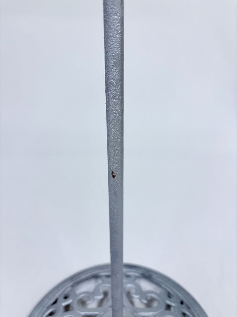 バードバス　金属製 葉と小鳥　ガーデニング　水浴び　野鳥