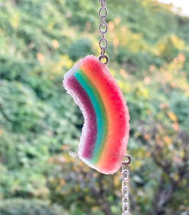 虹のグミと雨粒ドロップのショルダー　大① ハンドメイド