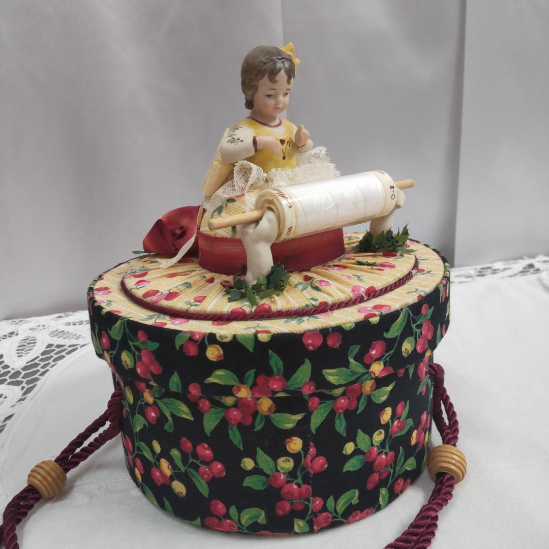 ソーイングボックス　カルトナージュ　ハーフドール