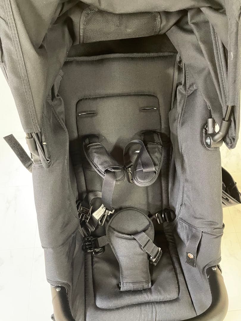 エアバギー　ココ プレミア フロムバース　アースブラック　0か月~