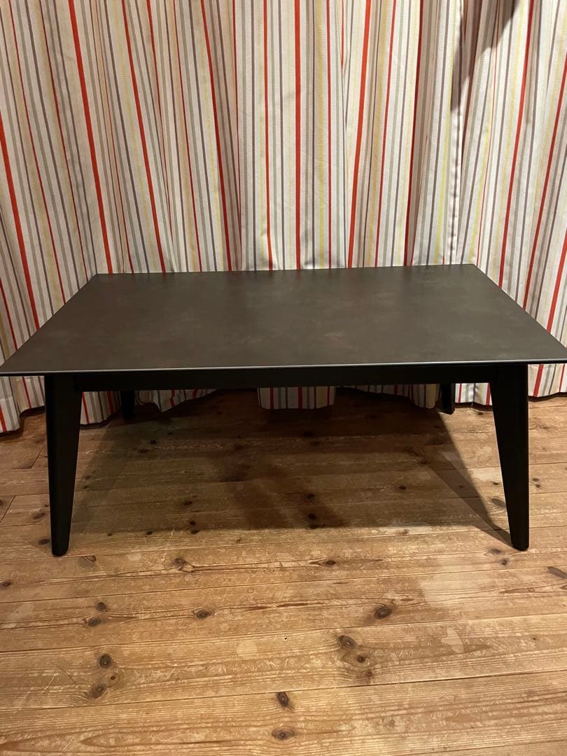 美品　TARNY ターニー セラミックテーブル　ダイニングテーブル