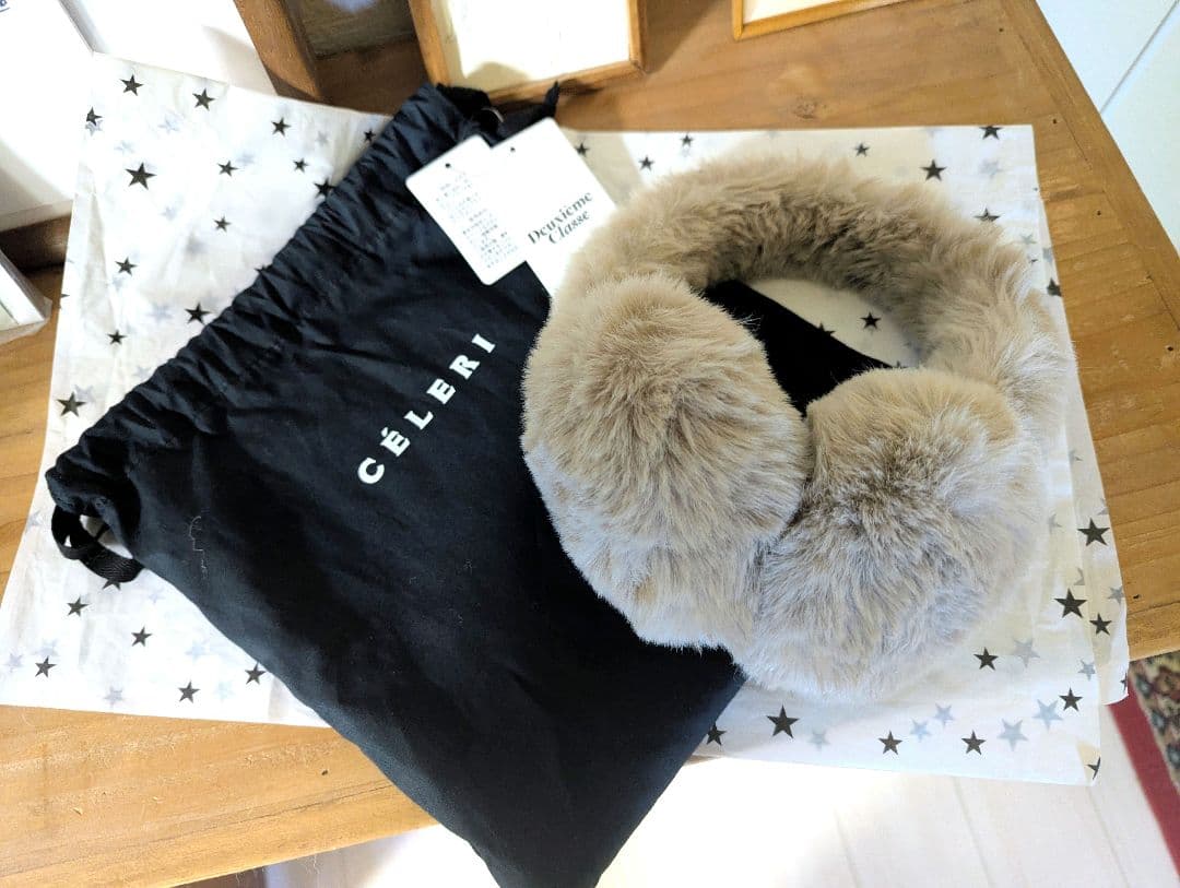 人気希有完売　CELERI EARFLAPMUFF