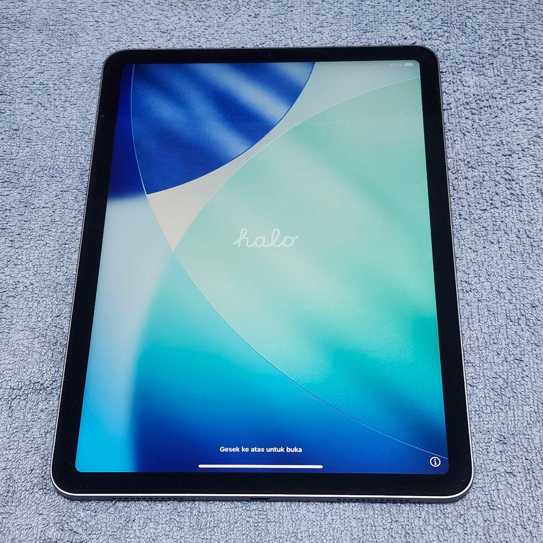 iPad Air 10.9インチ 第5世代[64GB] Wi-Fi カバー箱付き