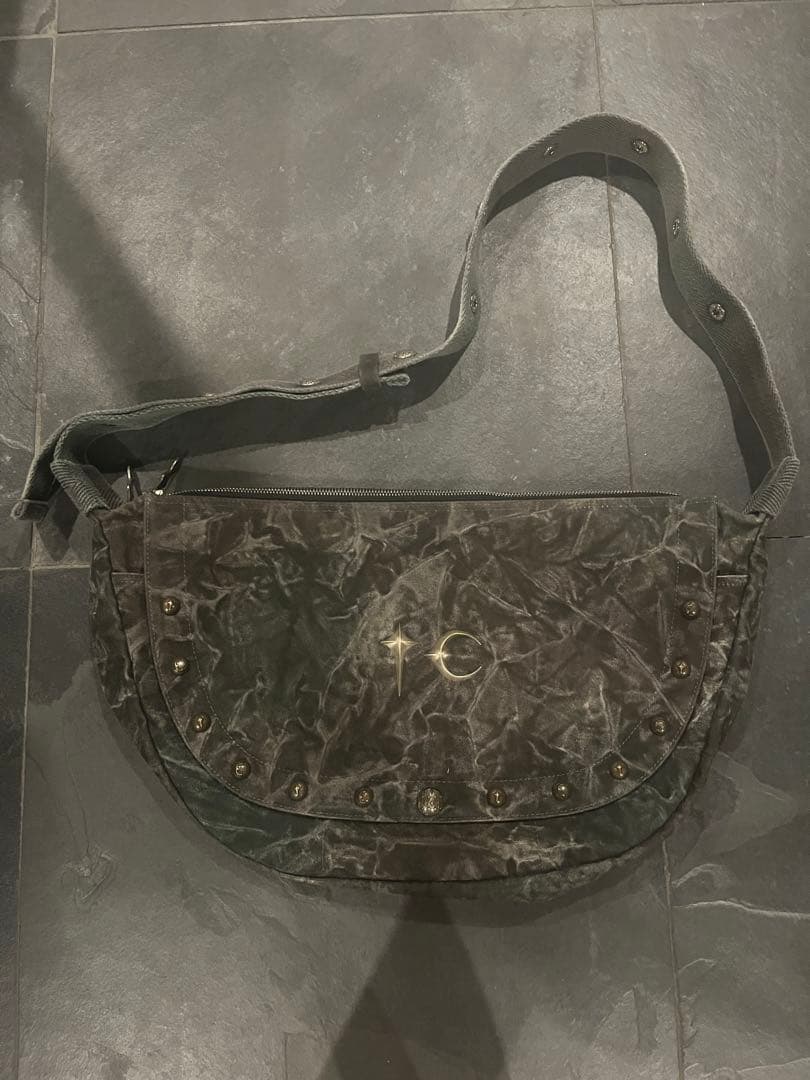 THUG CLUB サグクラブ　bio army messenger bag