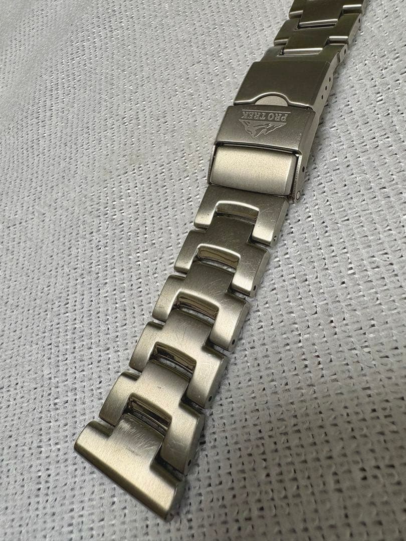 カシオ　プロトレック　チタンベルト