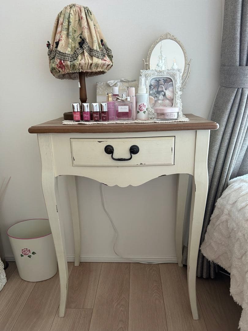 良品　シャビーシック木製コンソール引き出し付き