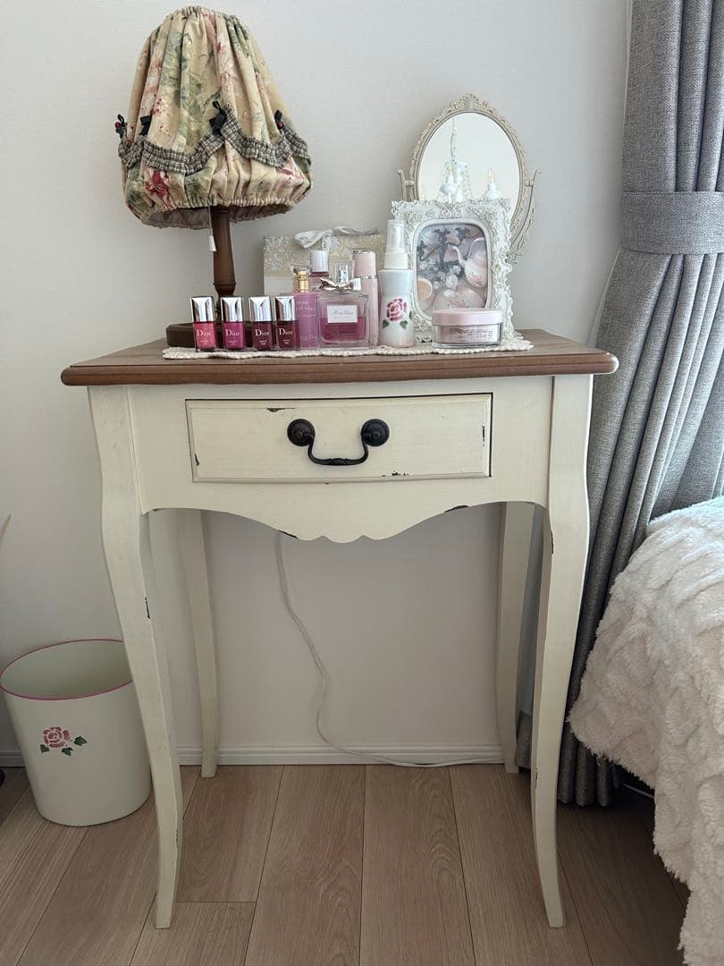 良品　シャビーシック木製コンソール引き出し付き