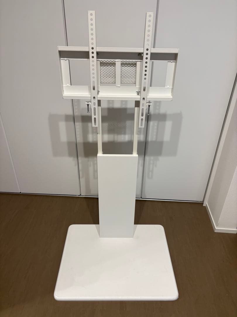 ニトリ　壁寄せテレビスタンド　高さ調整可能