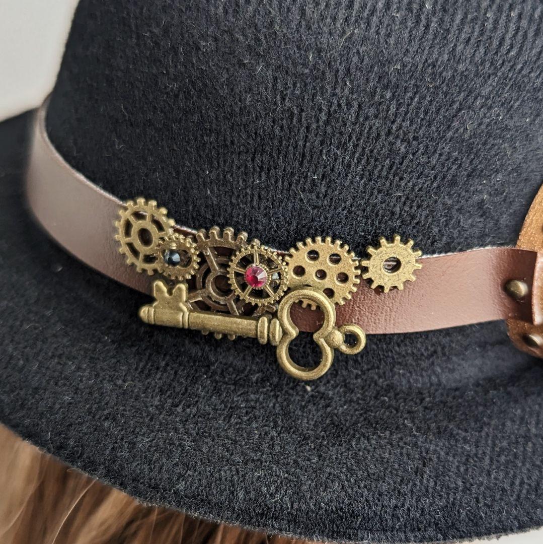 1043※スチームパンク・ゴーグルと歯車モチーフの黒の帽子 ※ブライスアウト