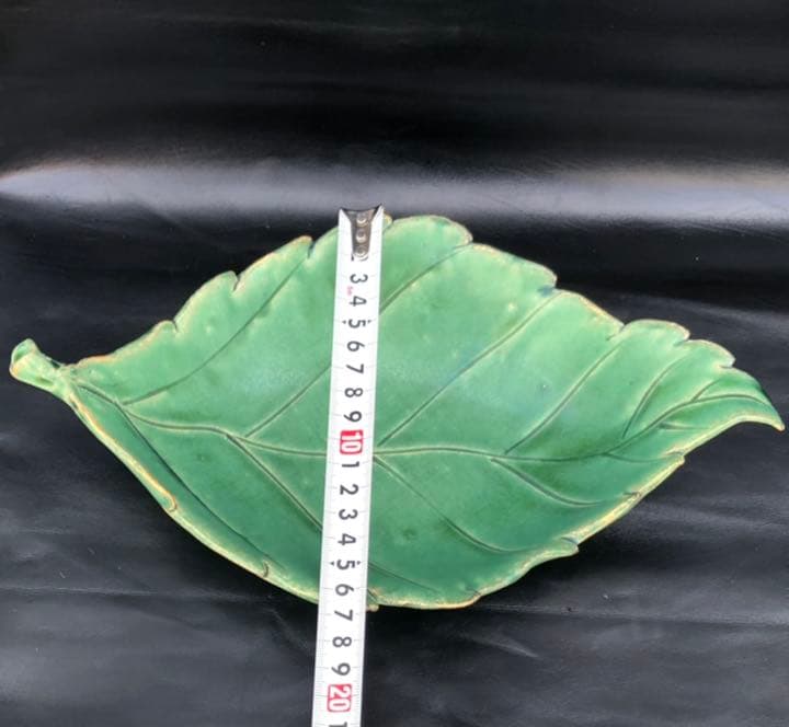 古美術品◼️蔵から大きな美しい葉っぱのお皿が出てきました、茶道具？