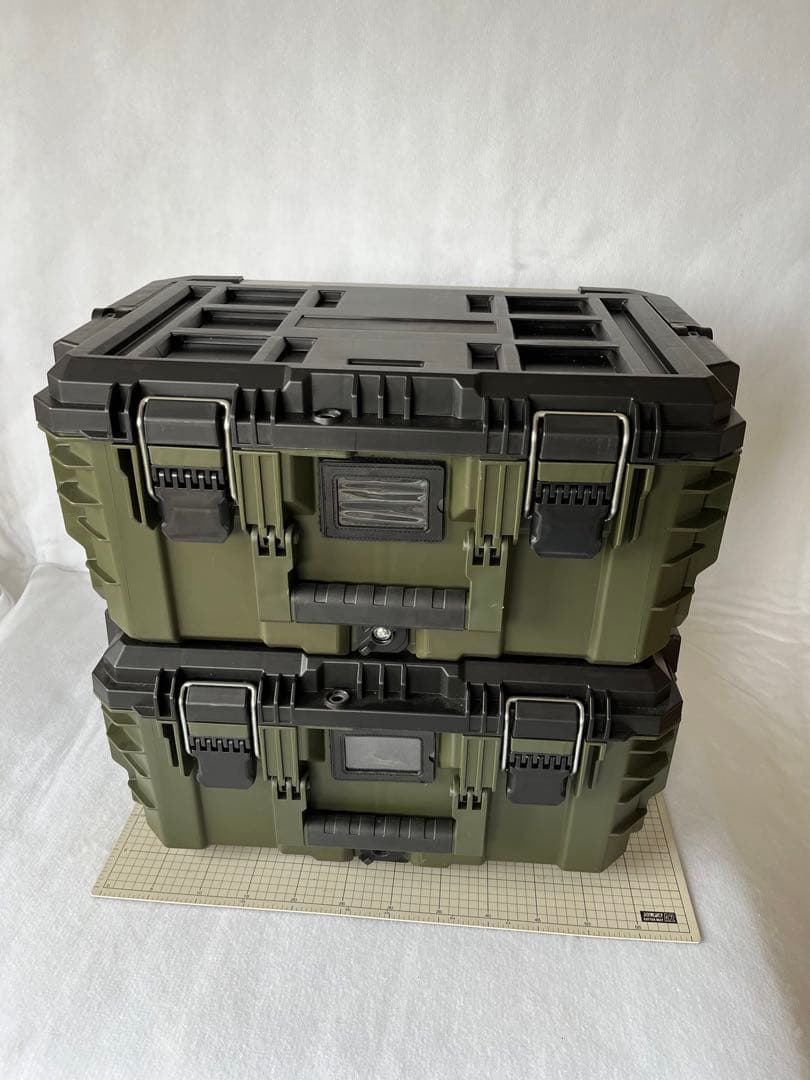 2個セット、プラスチックツールボックス、専用トレー付きで収納便利。