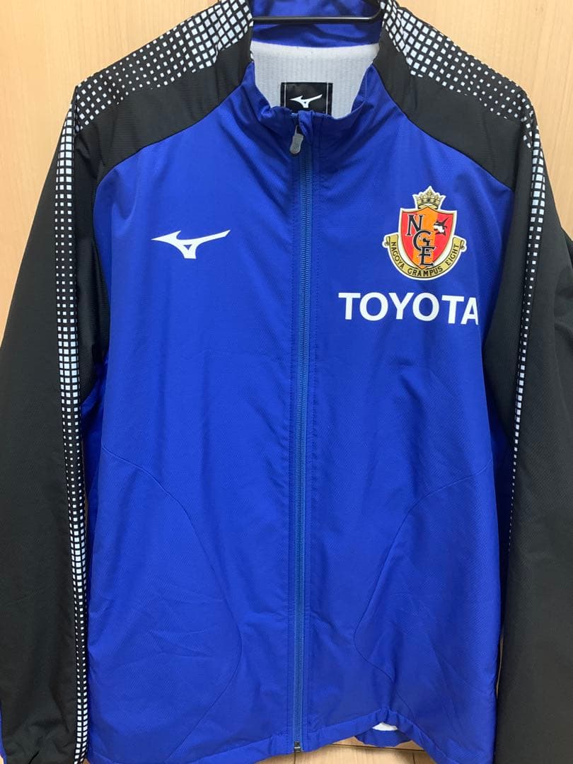 名古屋グランパス XL ウィンドブレーカー　ウェア