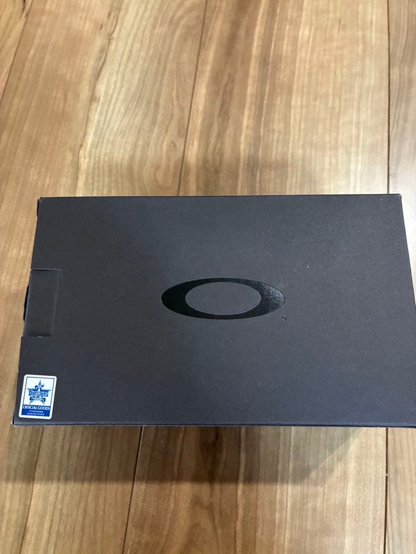 《限定品》OAKLEY サングラス 横浜DeNAベイスターズモデル