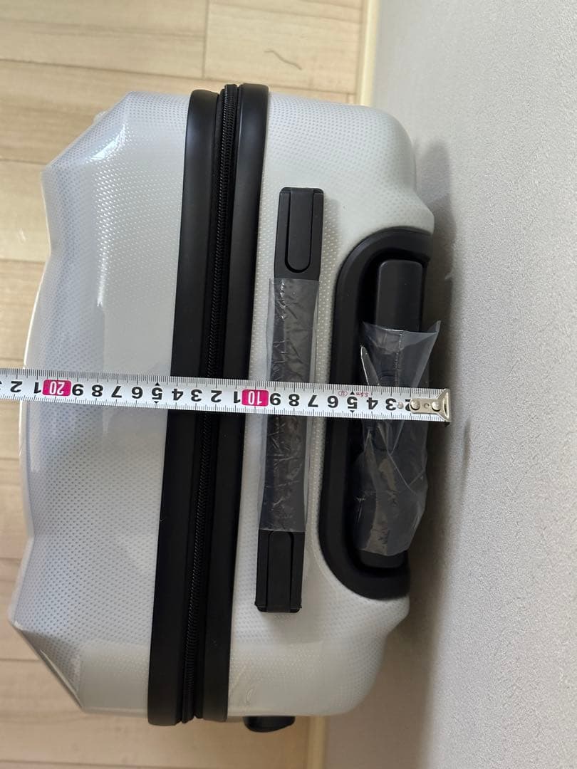  ベアデザイン・ホワイトキャリーケース（機内持ち込みサイズ）