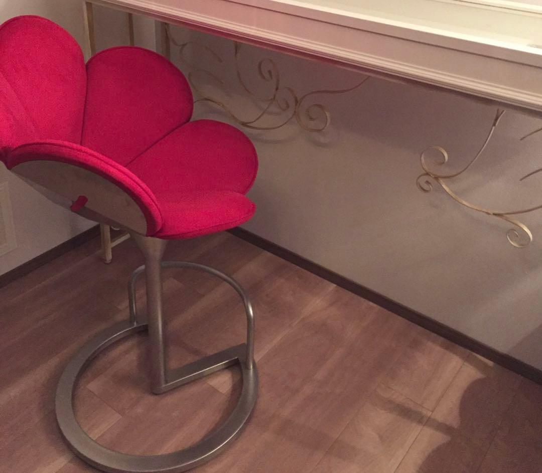 アネモネ　スツール　トーヨーキッチン