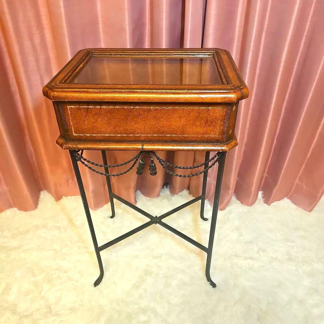 こちらの商品も早い者勝ち！　ヴィンテージ　アンティーク家具　キュリオケース