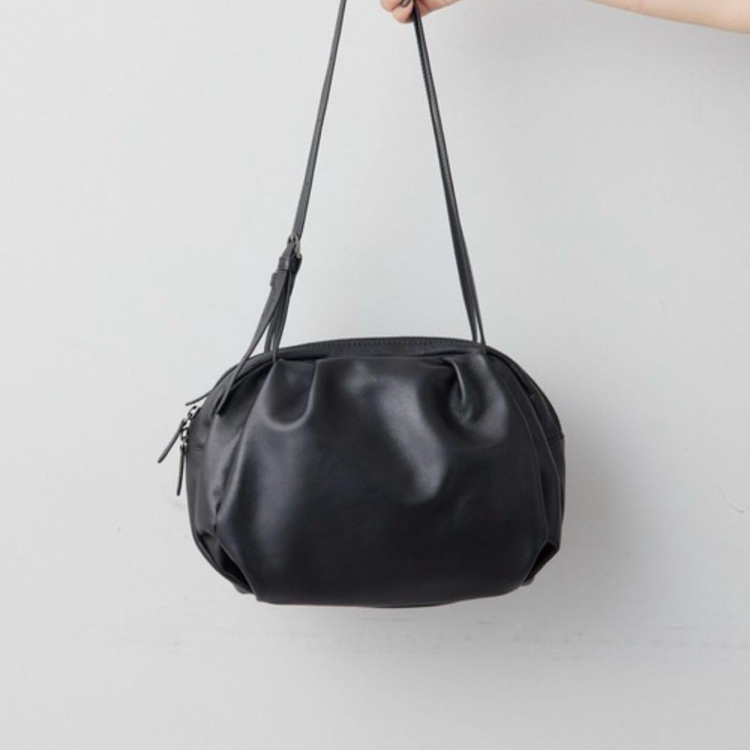 ear PAPILLONNER コロンボストンバック本革　BLACK