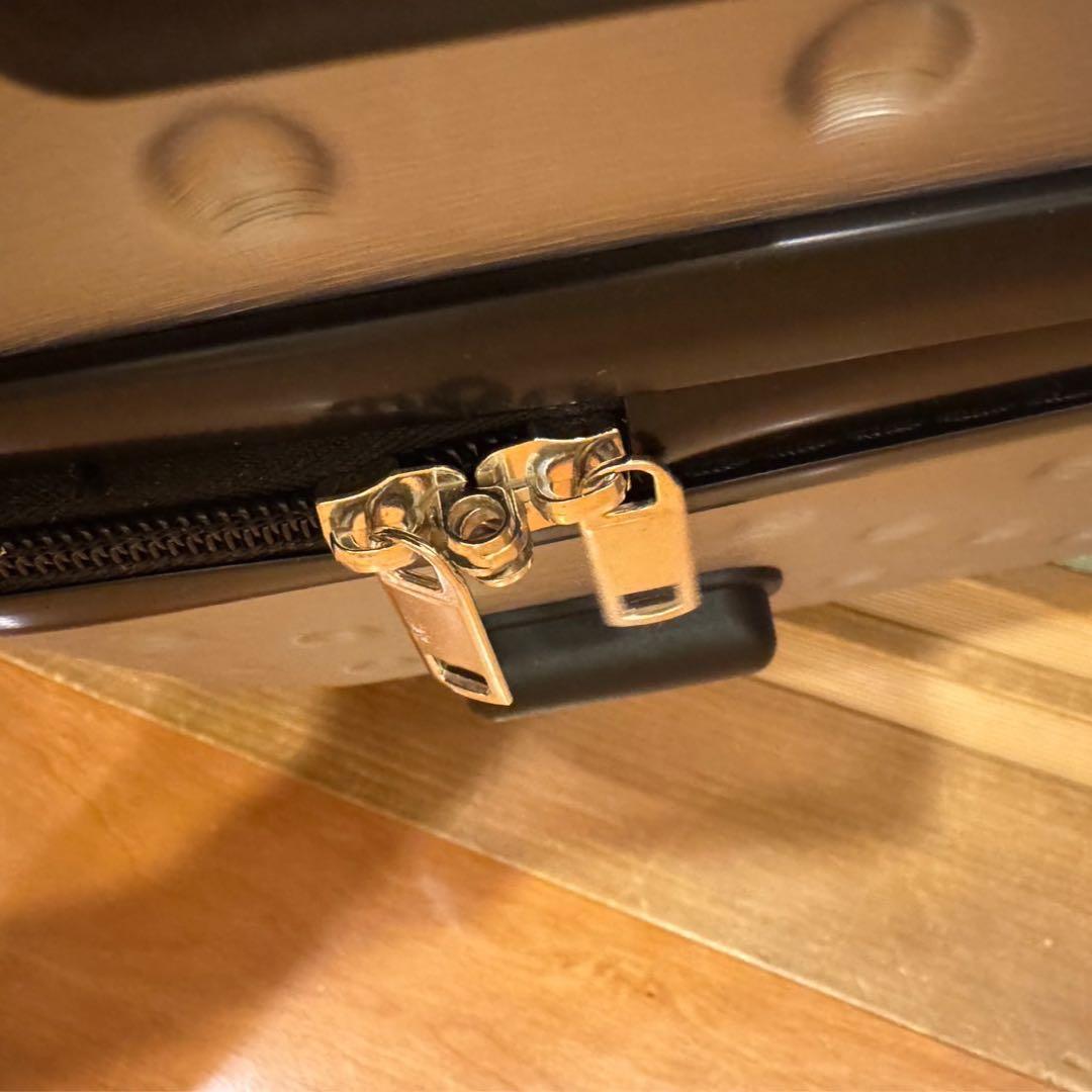 【アメリカ購入】ミッキーマウスキャリーケーススーツケースシルバーディズニー