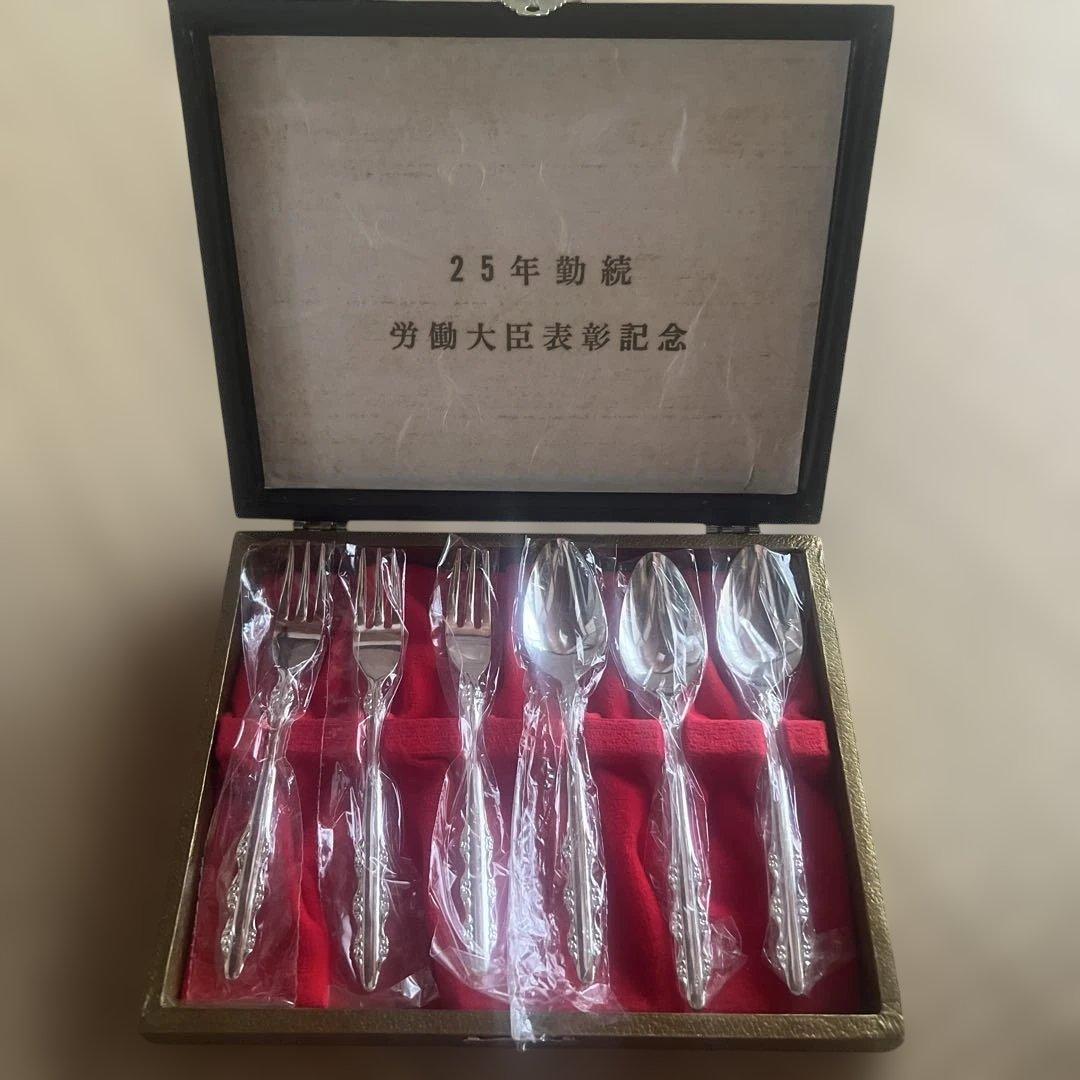 刻印★洋食器セット未開封、未使用品★スプーン３本フォーク３本セット