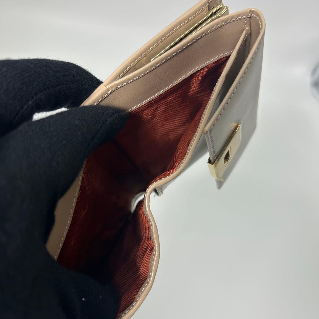 【未使用級】Salvatore Ferragamo 二つ折財布 ガンチーニ BE