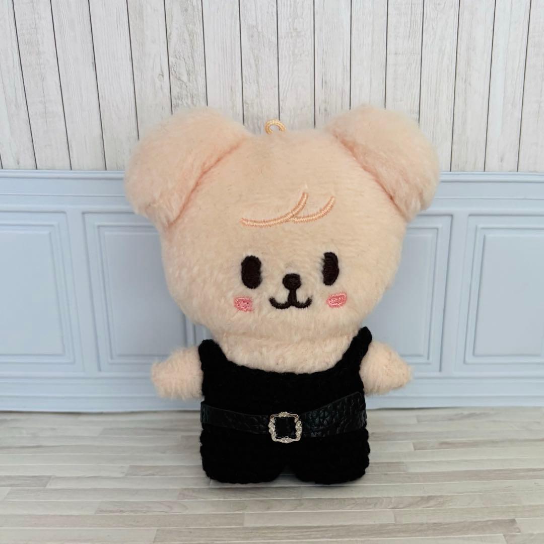 ⭐️終了skzoo 10cmぬい用　スンミン　ジャケット　サロペット　マフラー