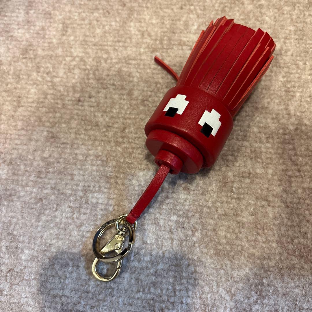 アニヤハンドマーチのキーホルダー