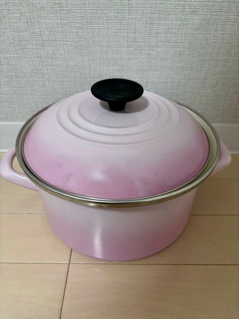 【LE CREUSET】ピンク 両手鍋20cm