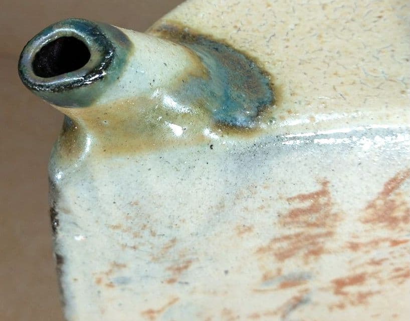 傑作【本物保証】金城次郎 魚紋抱瓶 共箱 栞 ｗ27㎝超 壷屋焼 人間国宝 美品