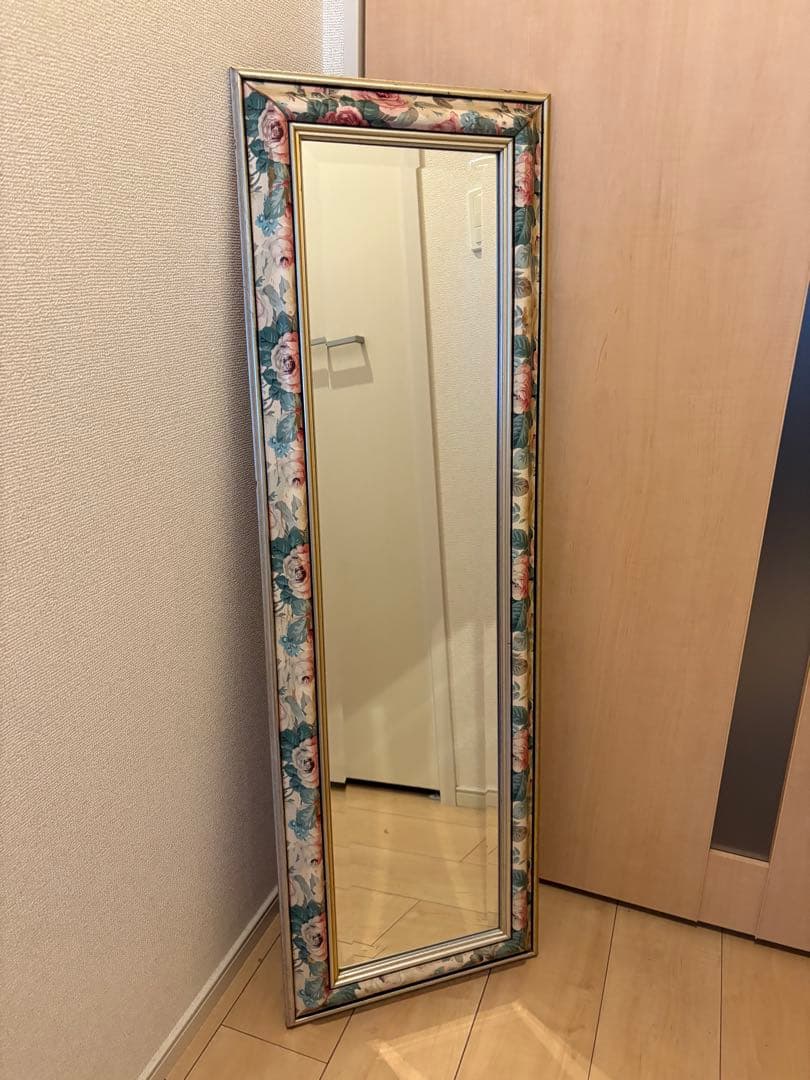 イタリア製 アンティークミラー　壁掛け 鏡 花模様 ウォールミラー