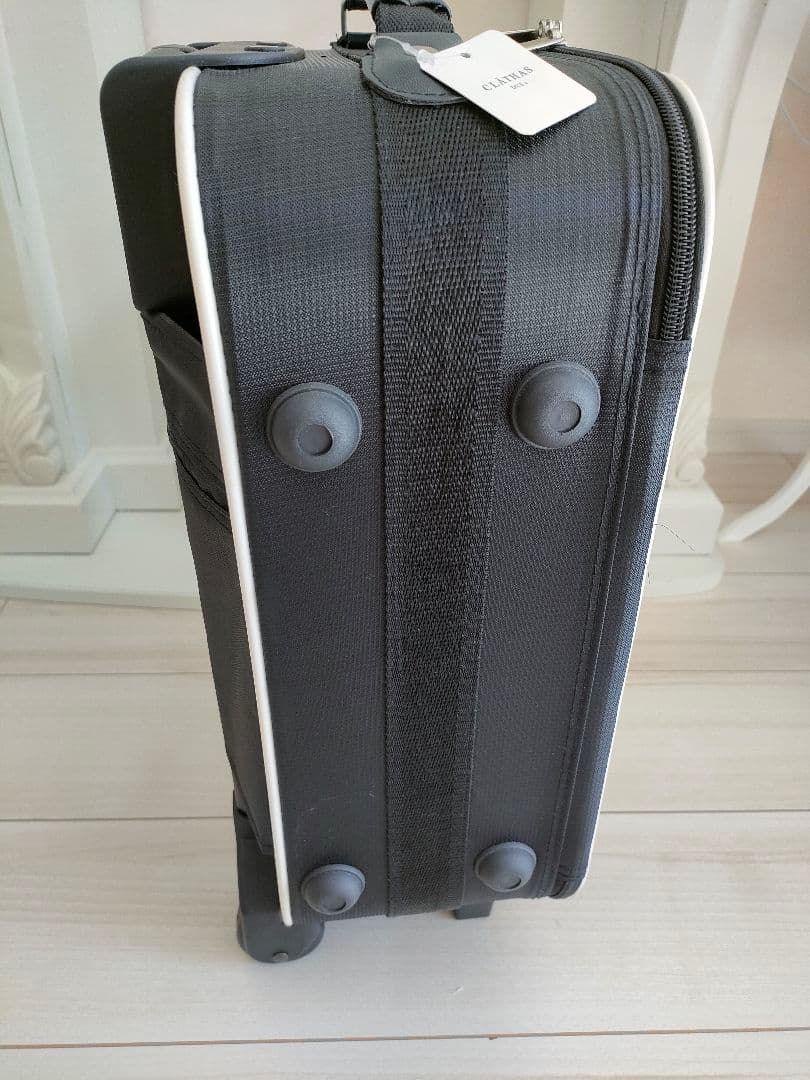 【新品未使用】キャリーケース 　スーツケース　旅行バッグ　クレイサス