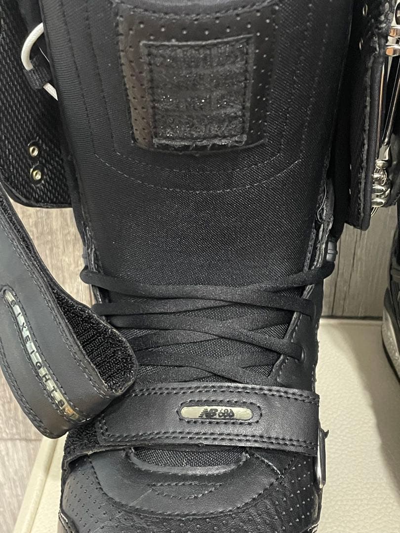 ニューバランス　686 スノーボードブーツ