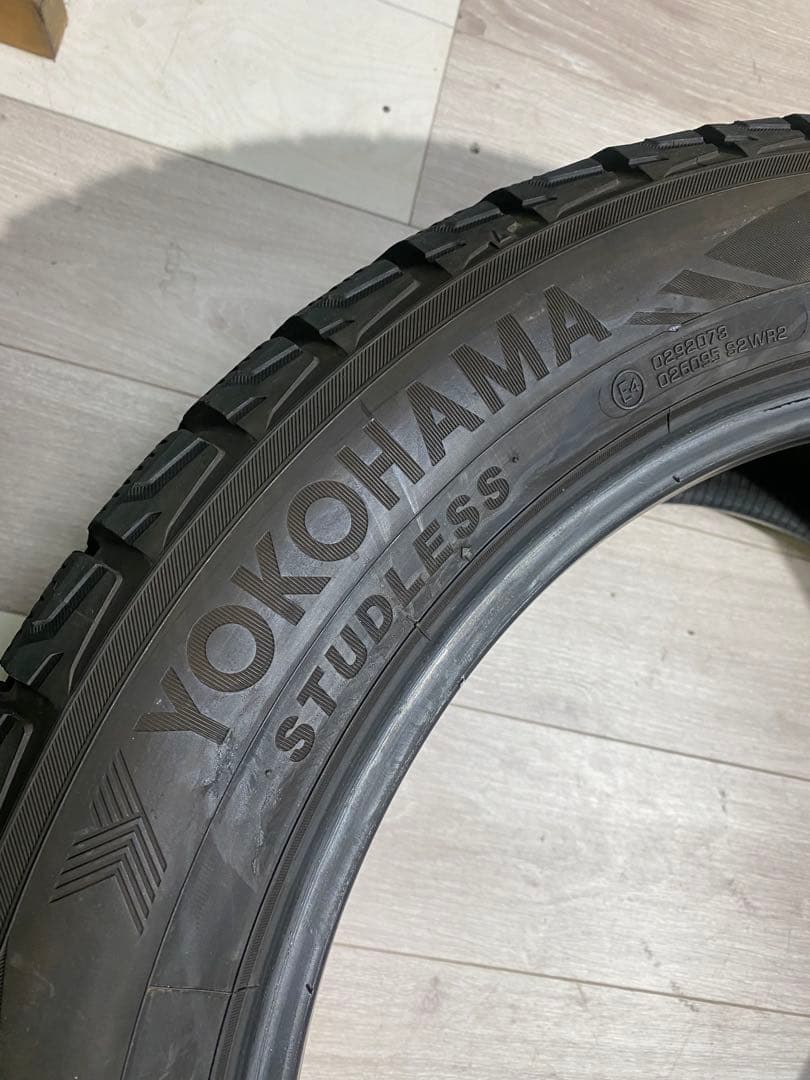 275/50R20 YOKOHAMA ICEGUARD G075 21年