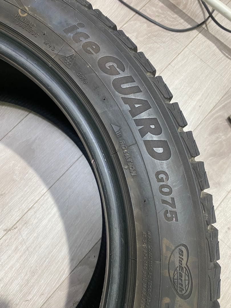 275/50R20 YOKOHAMA ICEGUARD G075 21年