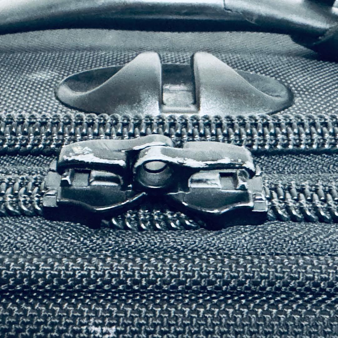 廃盤　TUMI トゥミ　キャリーケース　スーツケース　ブラック　22021DH