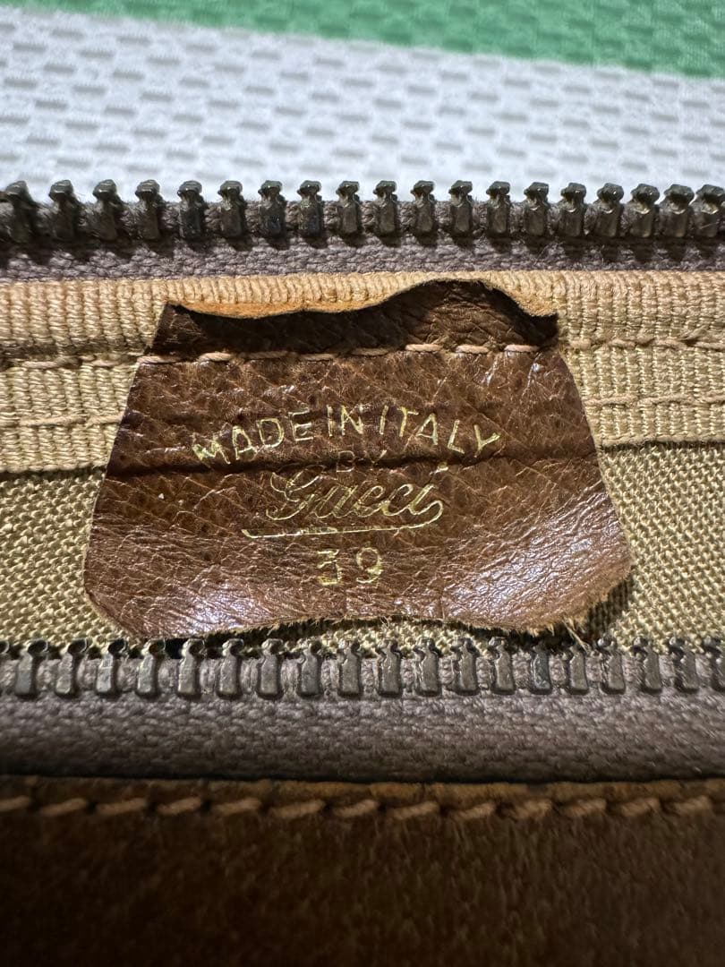 GUCCI グッチ鍵付きボストンバッグ