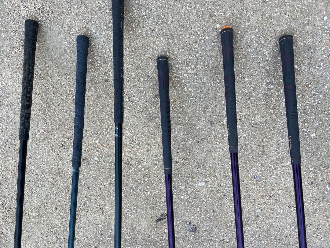 ブランド（バッグ）: FILA GOLF（赤とネイビーのスポーツデザイン）