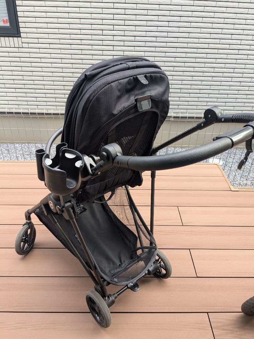 パフ様　cybexメリオカーボン ムーンブラック gold 003