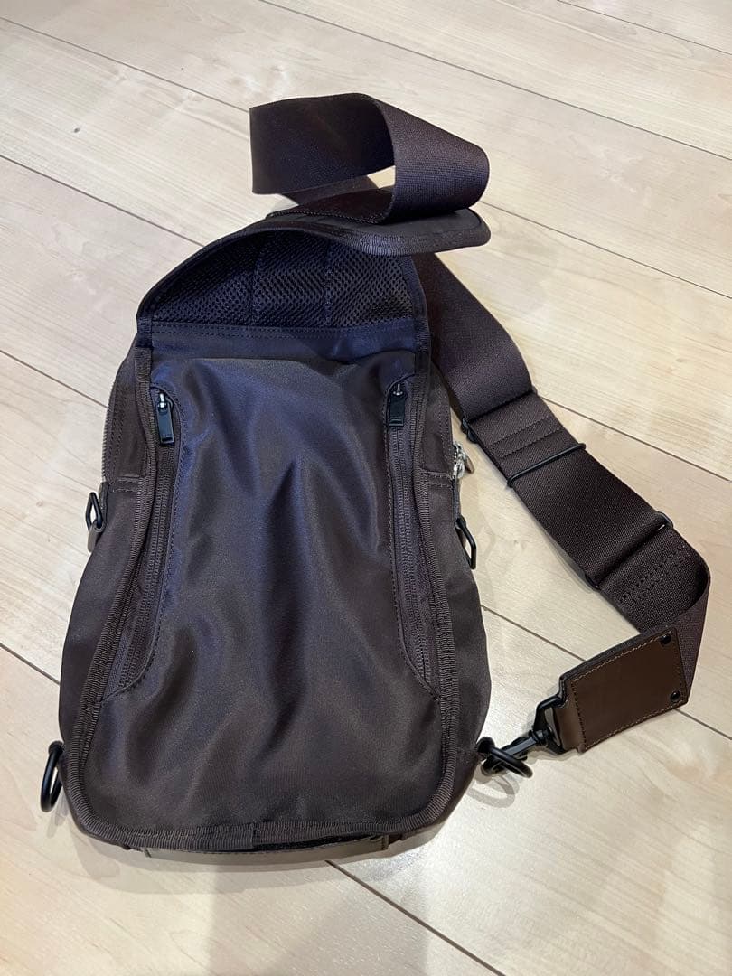 PORTER LIFT ワンショルダーボディバッグ ブラウン