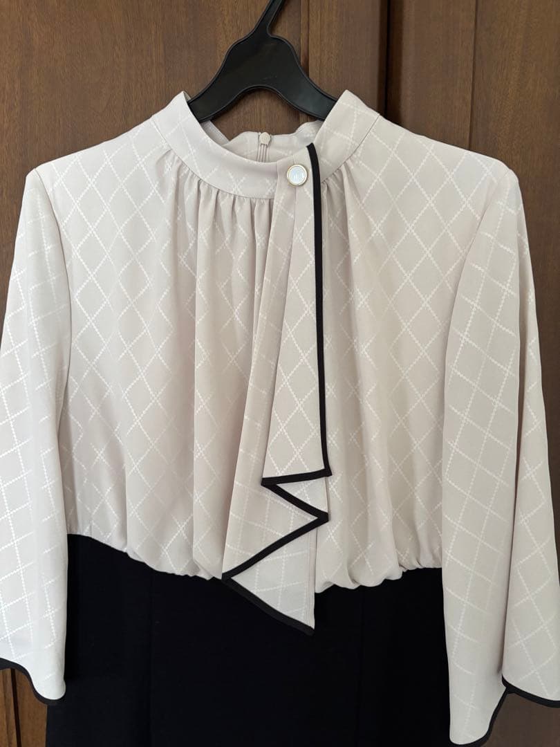 【今期新品未使用】ヤマダヤ　スカーフタイブラウスコンビワンピース　FENNEL