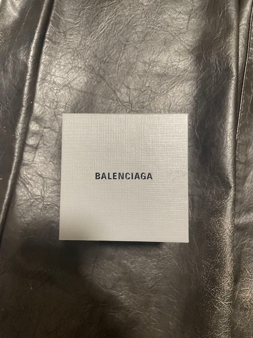 バレンシアガリング