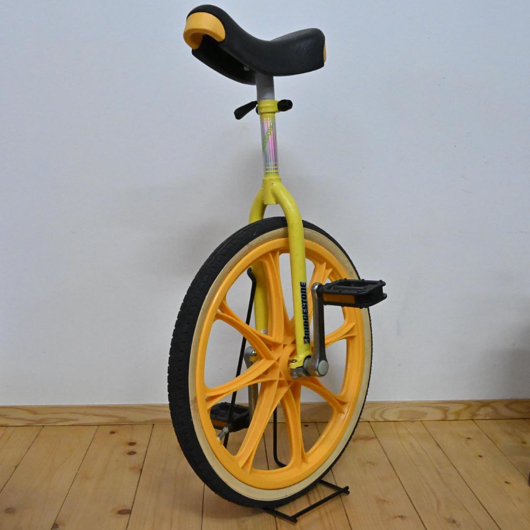 【良品】一輪車・20インチ BRIDGESTONE スケアクロウ(スタンド付)