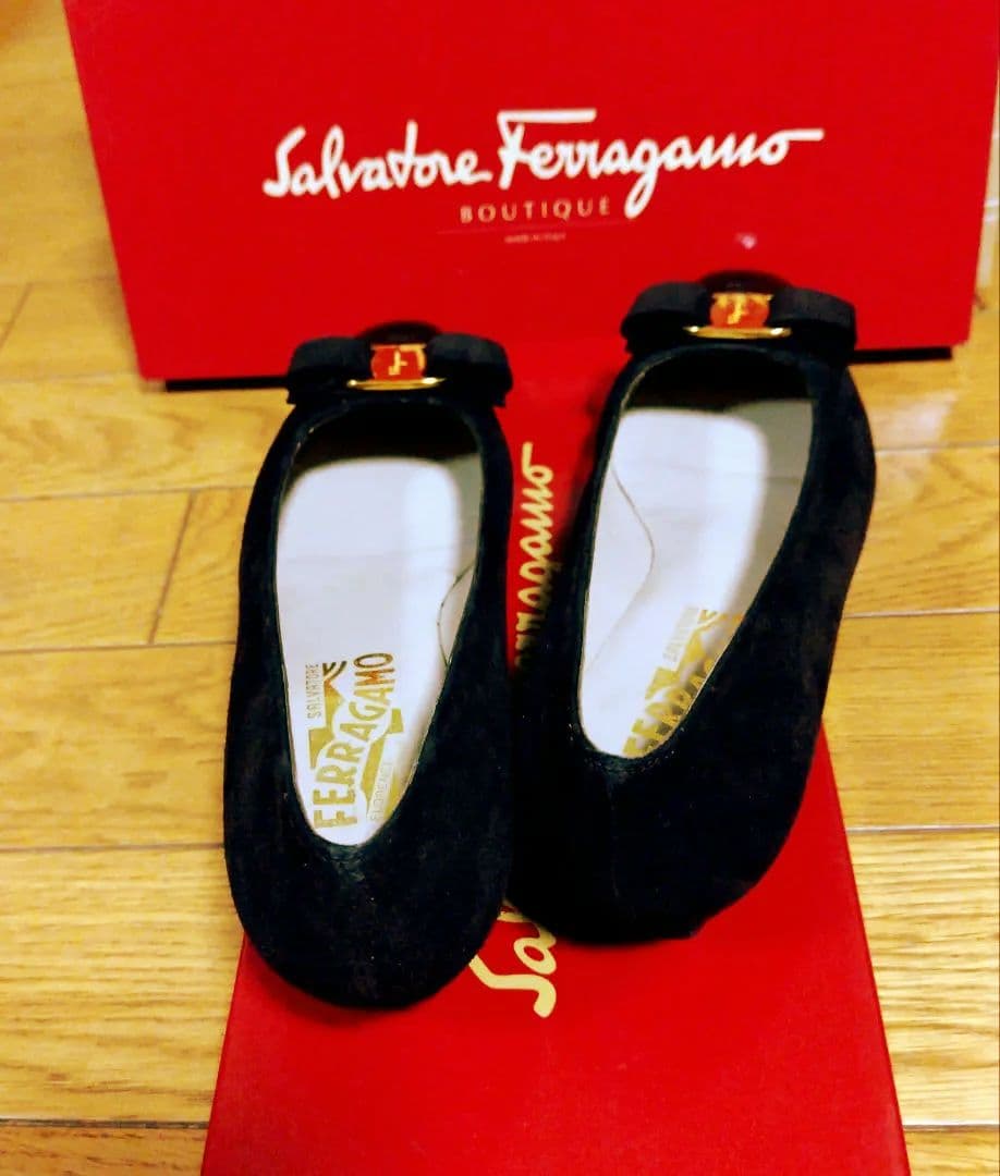 Ferragamo ツーカラー異素材 つま先黒エナメル/茶スエード7C 新品稀