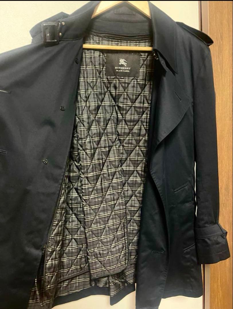 Burberry Black LabelのMサイズトレンチコート
