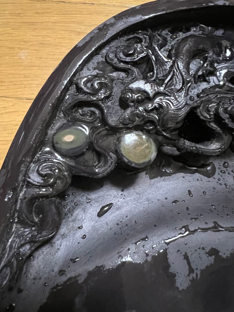 中国硯 大型　28 x 21.5 x 3.8 センチです