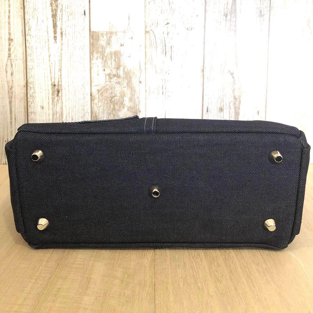 トートバッグ　ハンドメイド　デニムリメイク　ネイビー　底鋲つき【新品デニム】