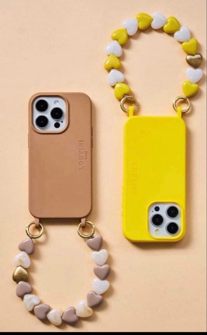 LOUVINIハンドストラップ　PETIT CUORE　BEIGE-TAUPE