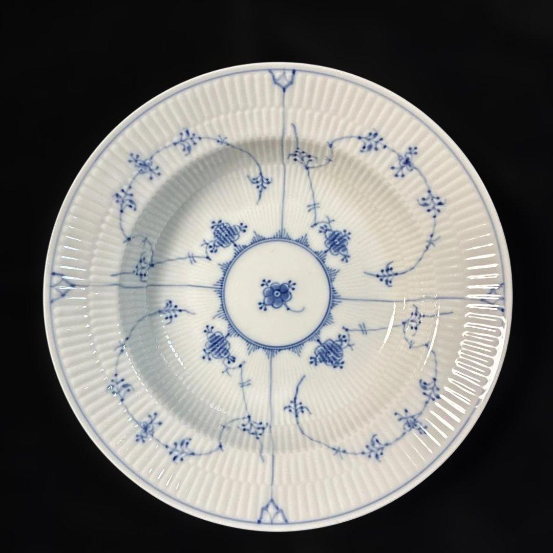 ロイヤルコペンハーゲン深皿 直径23.5cm 深さ5cm