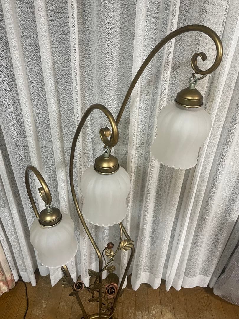 アンティーク フロアライト スタンドライト 照明　三連ローズ　大型