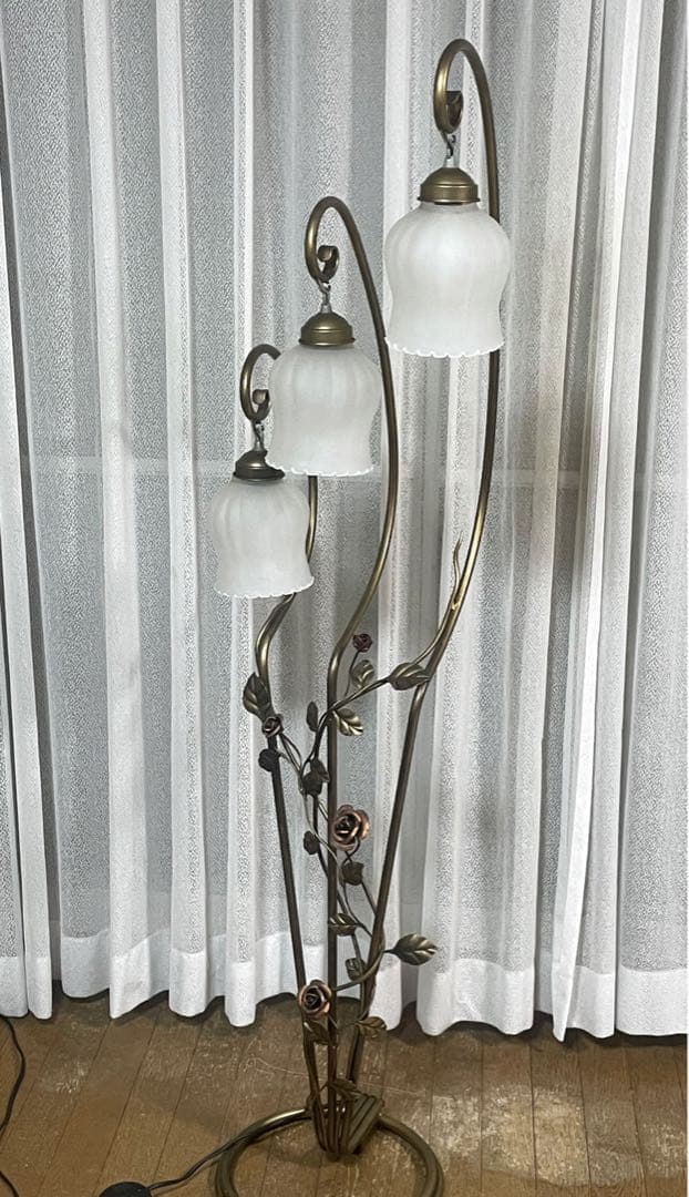 アンティーク フロアライト スタンドライト 照明　三連ローズ　大型